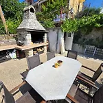 Fuer 6 Personen Mit Jacuzzi By Interhome شقة