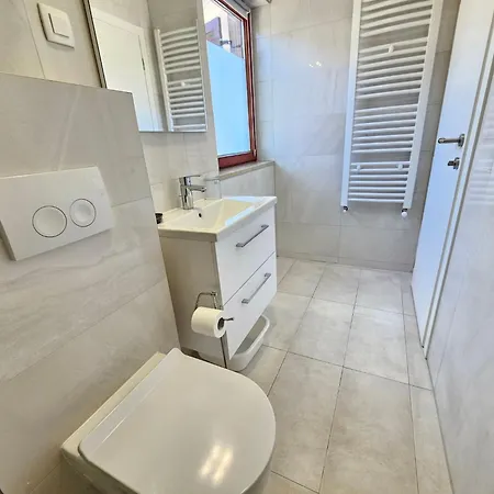 Fuer 6 Personen Mit Jacuzzi By Interhome Appartamento Crikvenica