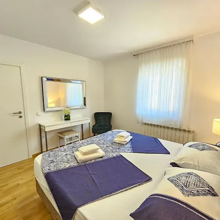 Lejlighed Fuer 6 Personen Mit Jacuzzi By Interhome Crikvenica