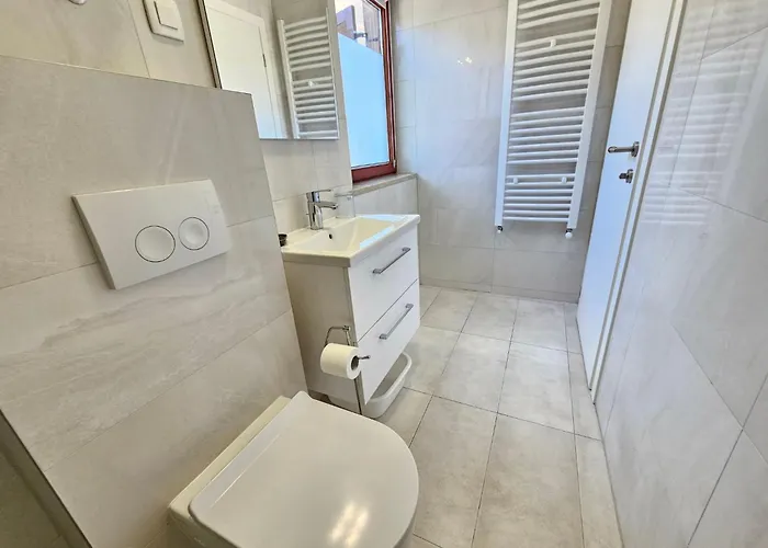 Fuer 6 Personen Mit Jacuzzi By Interhome Lägenhet Crikvenica
